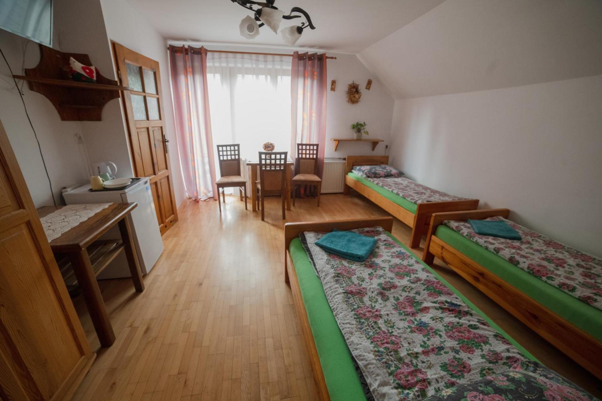 UjanowiceWisniowy Gaj别墅 外观 照片